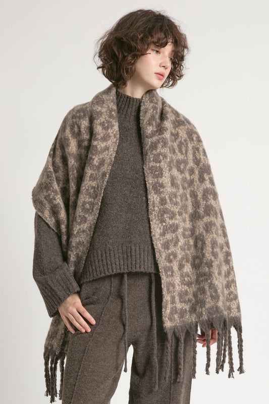Look By M Knitted Animal Print Tassel Scarf