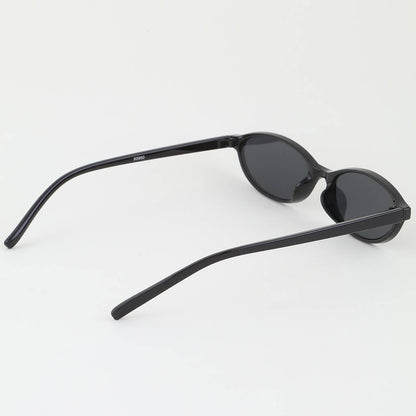 Modern Chic Oval Sunglasses