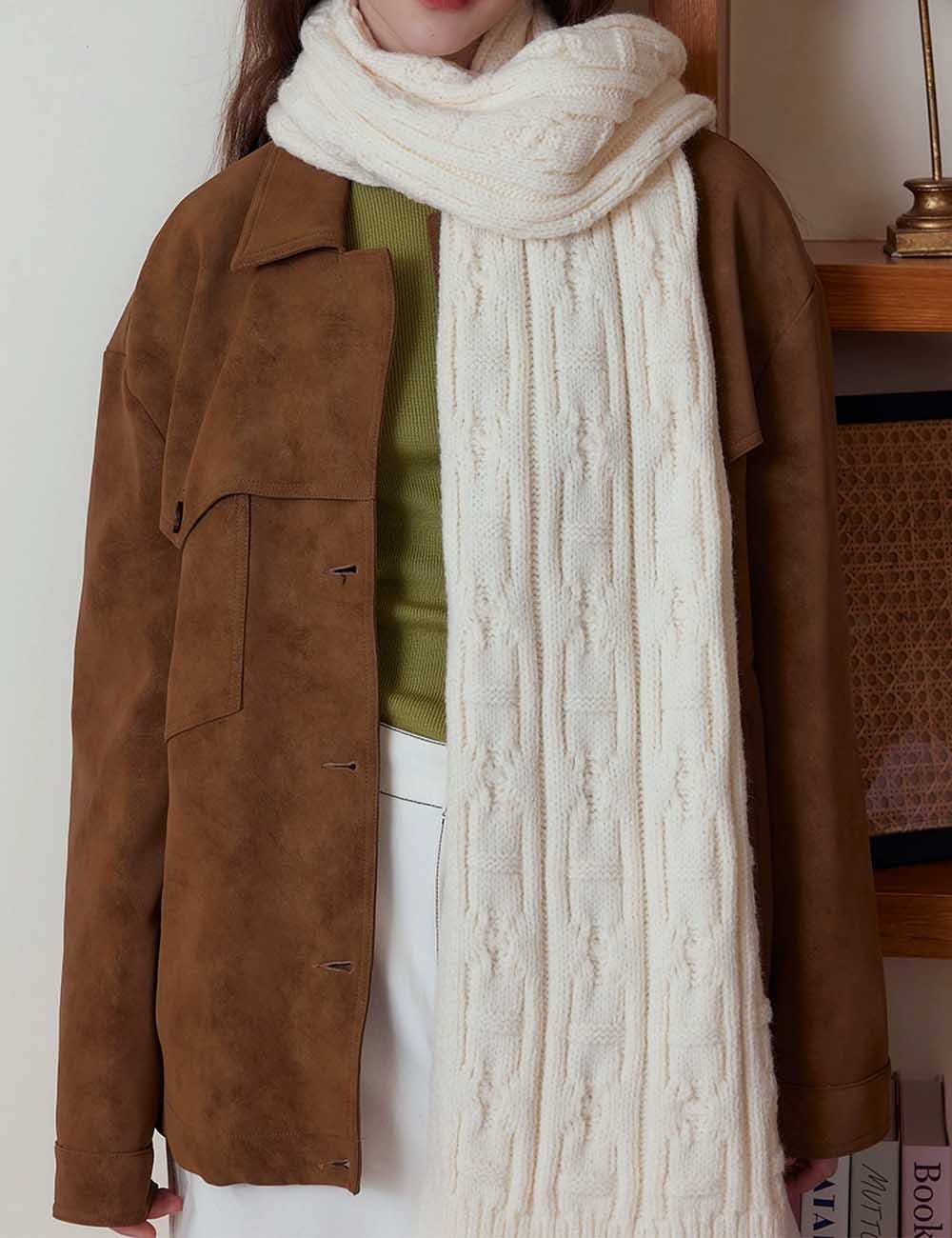 Chunky Cable Knit Scarf