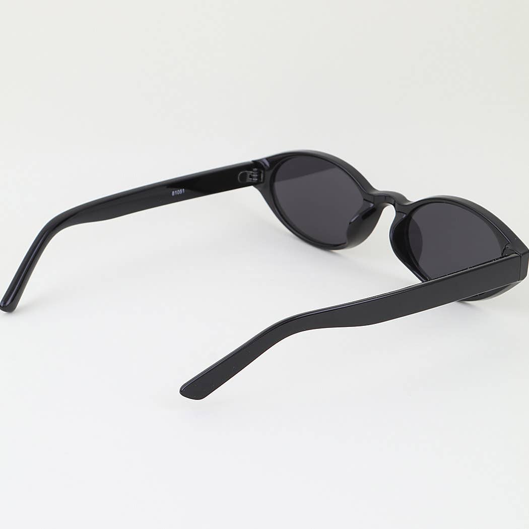 Star Bedazzled Round Sunglasses